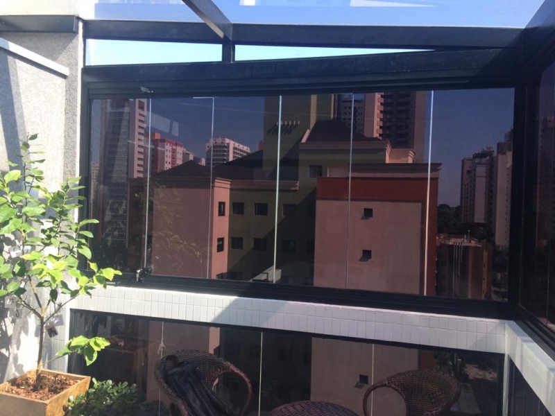 Cobertura de Vidro Retrátil Preços Jardim das Américas - Cobertura de Vidro Temperado
