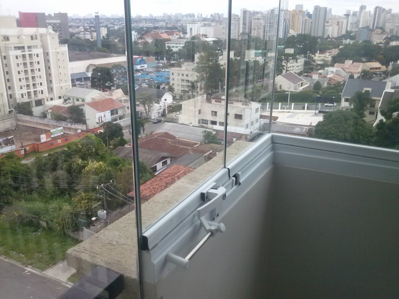 Fechamento Vidro Varandas Centro de São José dos Pinhais - Fechamento de Varanda com Vidro de Correr