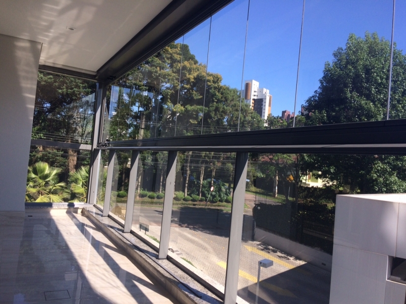 Varanda com Vidro Fumê Orçamento Centro de São José dos Pinhais - Varanda Fechada com Vidro Blindex